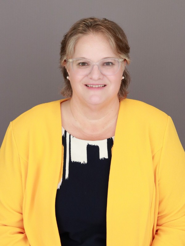 Visit the Profile of Melissa James